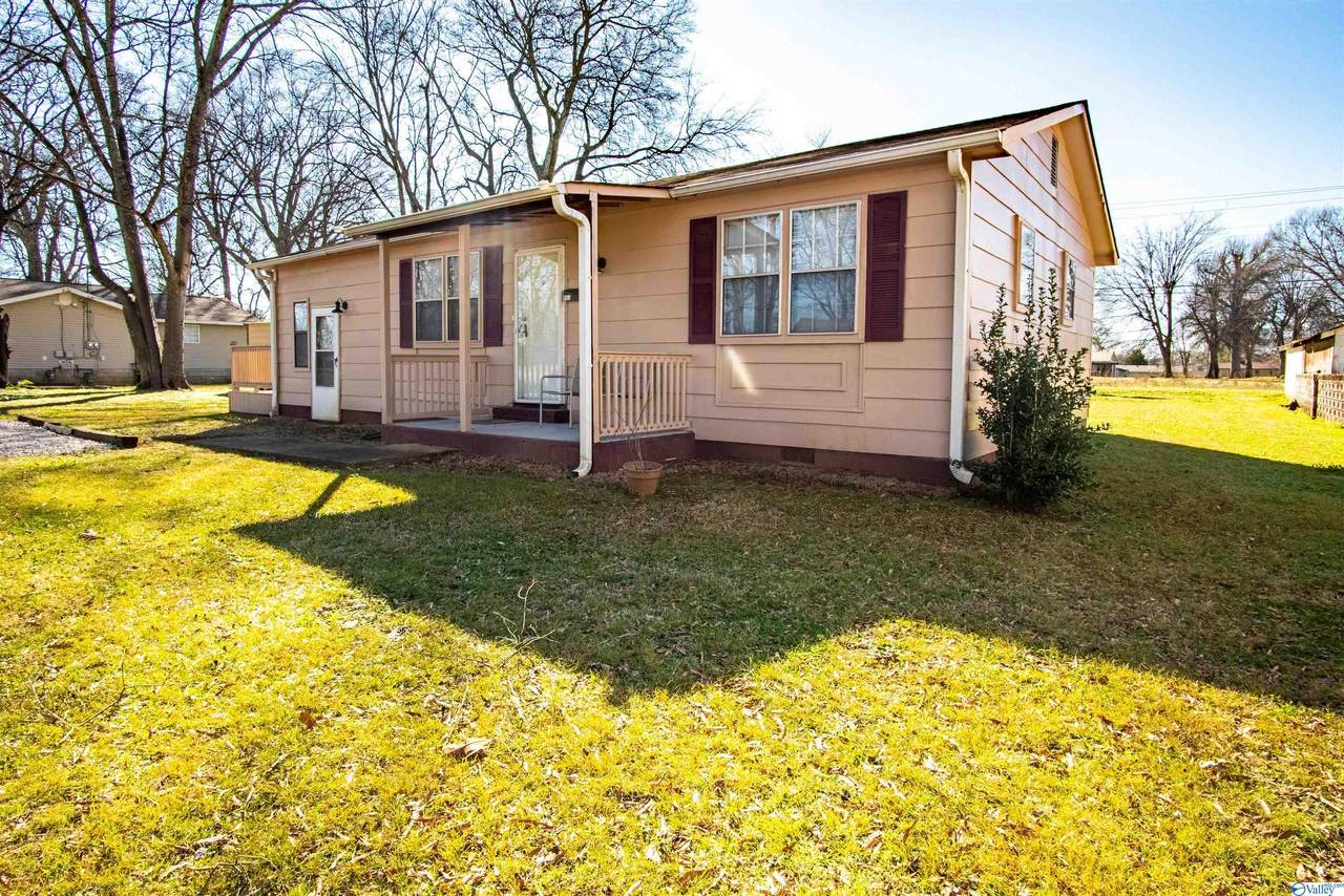 905 Sterling Blvd - Photo 1