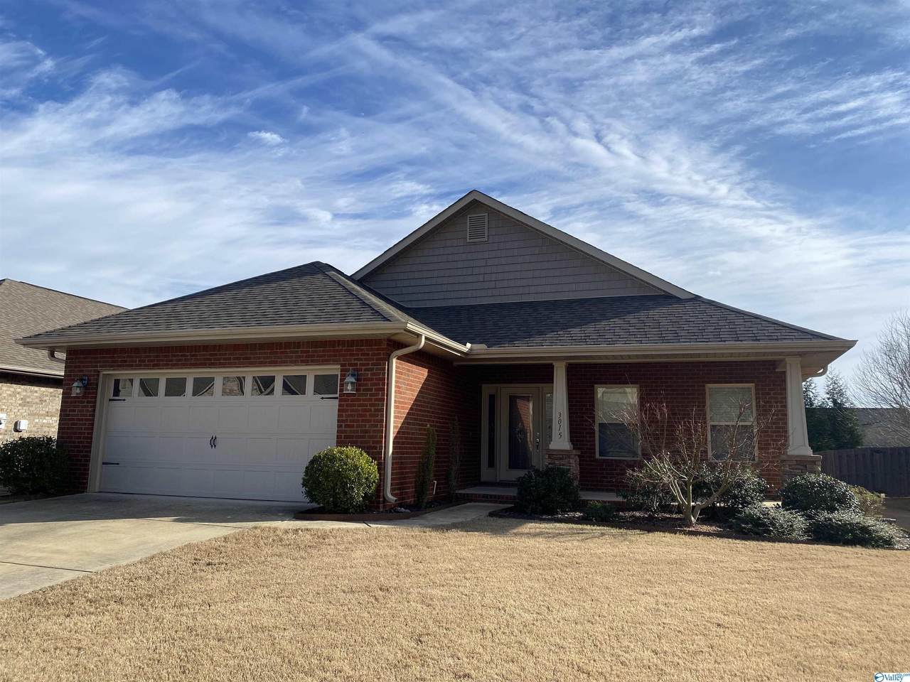 3015 Hampstead Drive - Photo 1