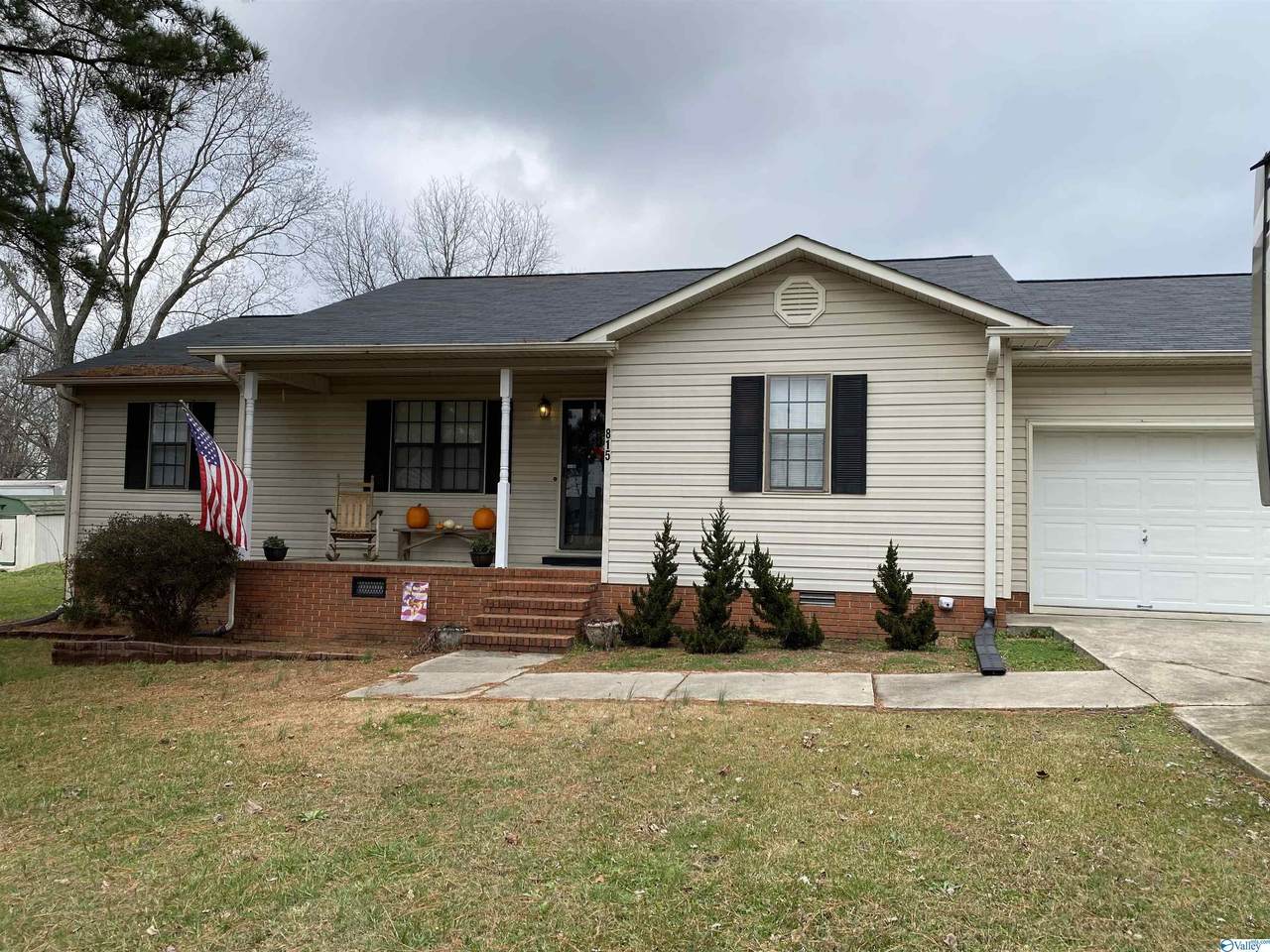 815 Nelson Road - Photo 1