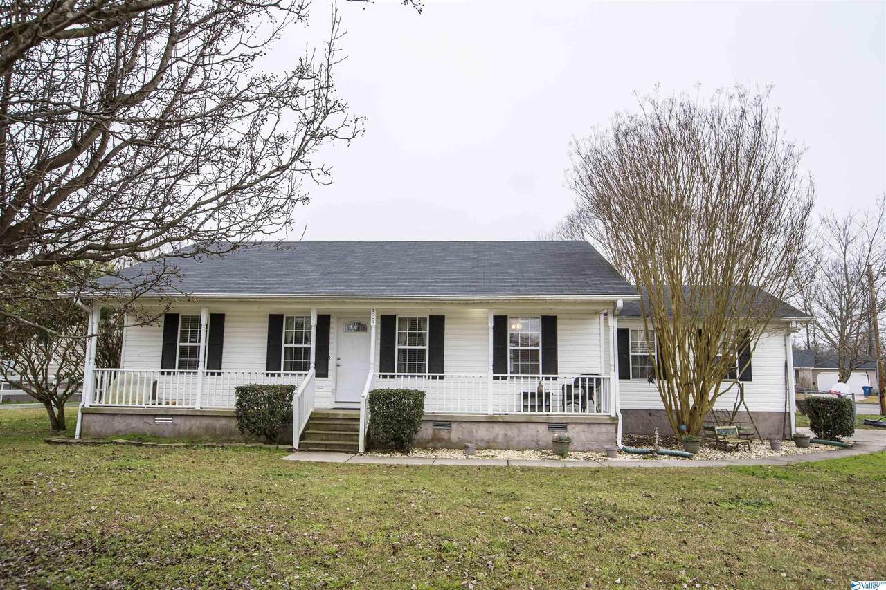304 Live Oak Court - Photo 1