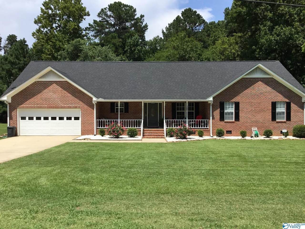 5104 Jefferson Circle - Photo 1