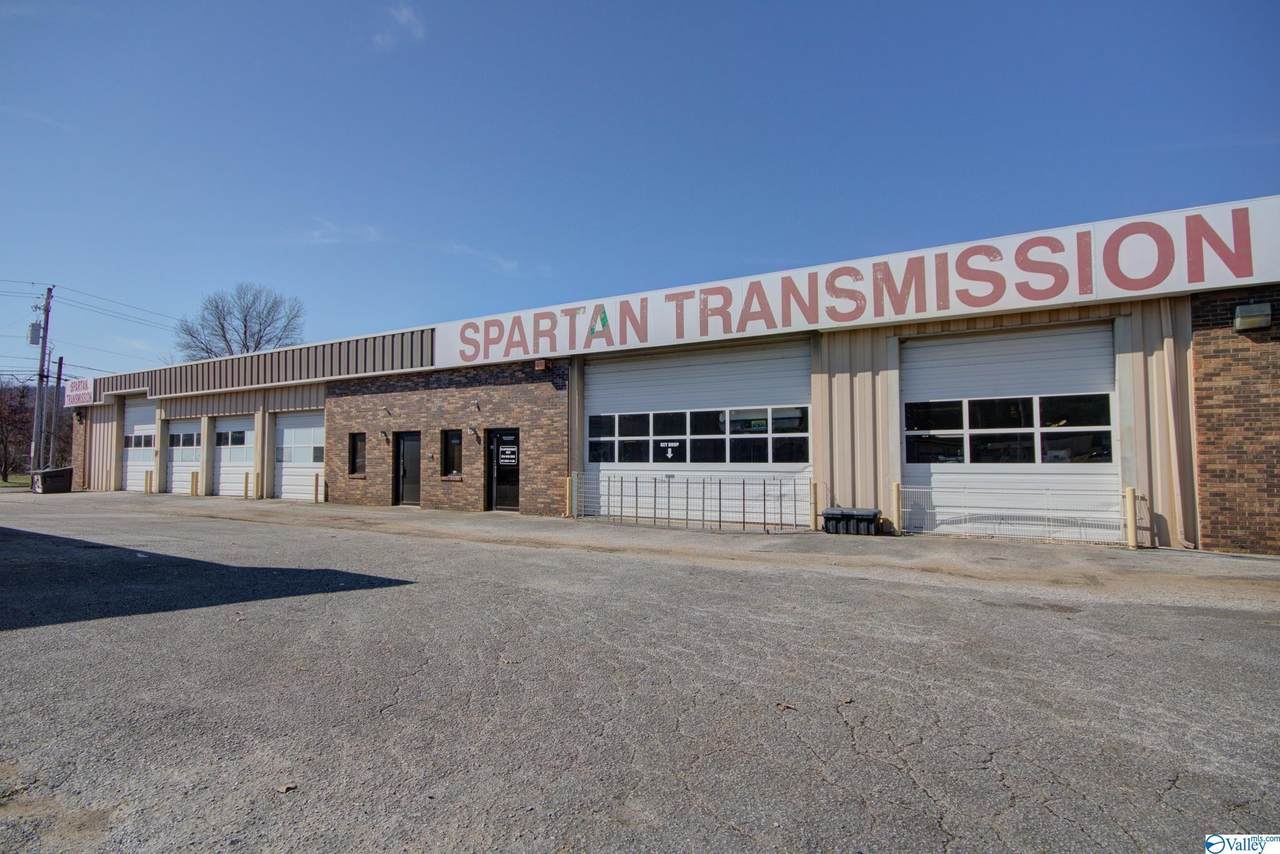 2000 South Park Blvd. - Photo 1