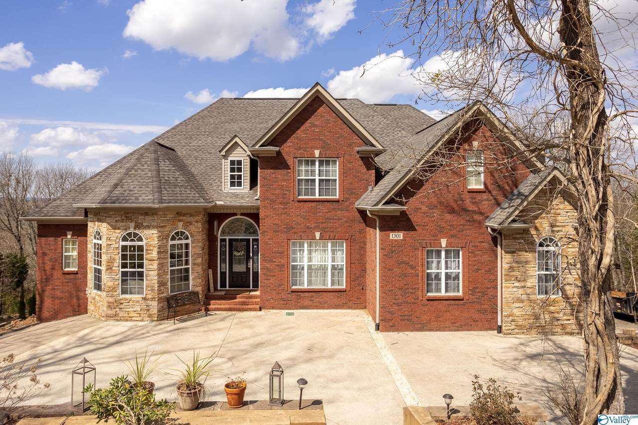 1301 Fox Meadow Trail - Photo 1