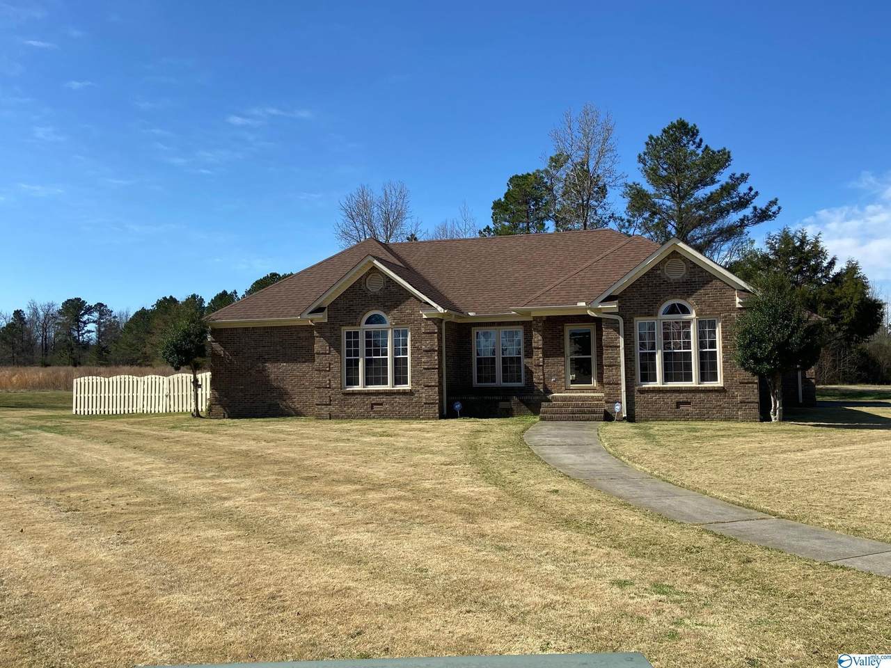 163 Thunderbird Drive - Photo 1