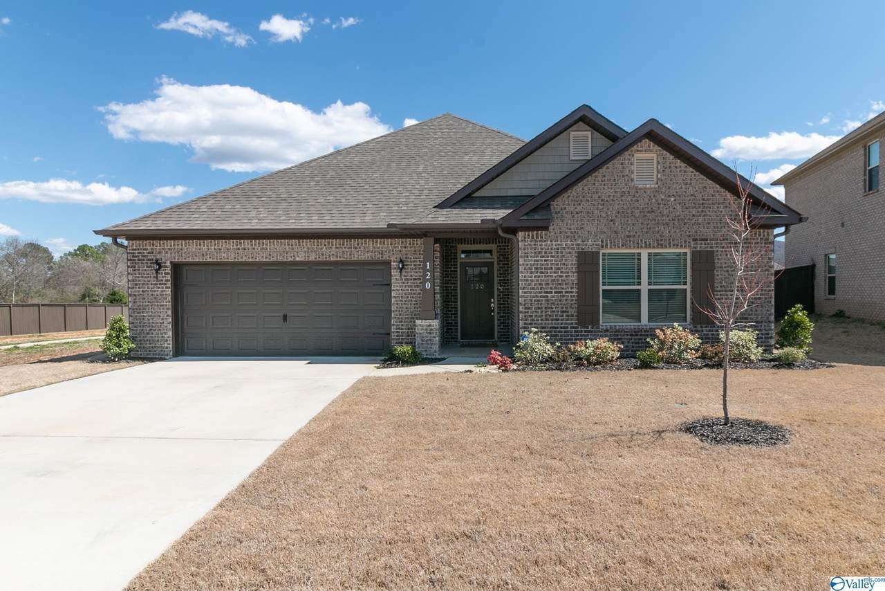 120 Edmund Circle - Photo 1