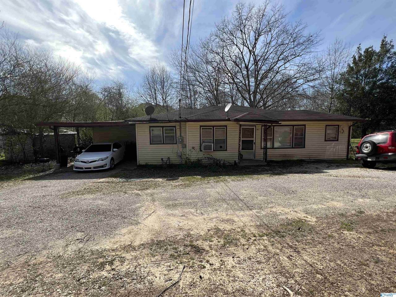 147 Ashwood Avenue - Photo 1