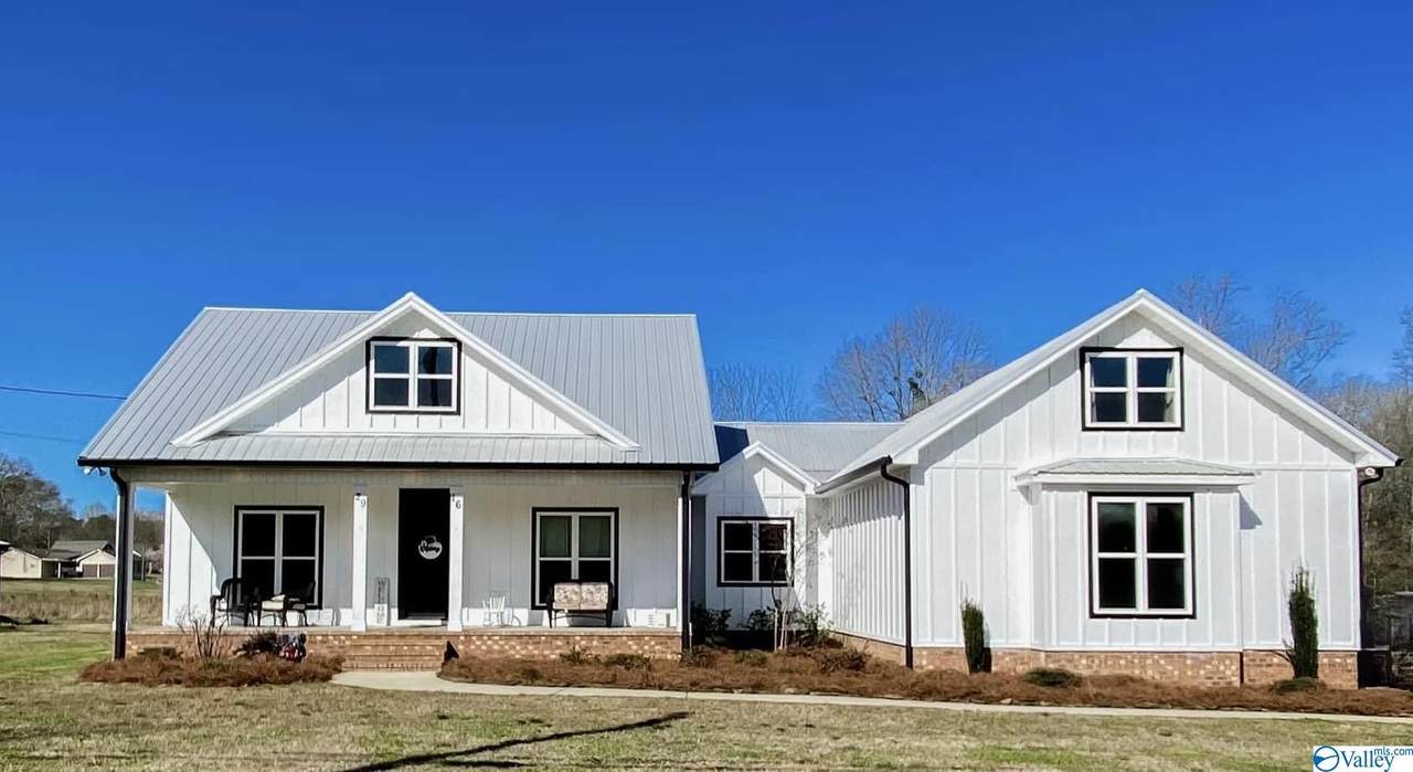 2916 Valley Road - Photo 1