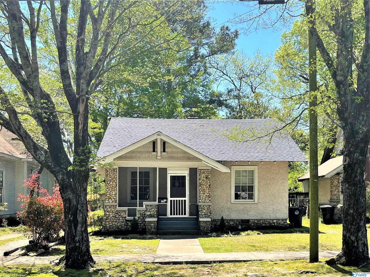 1136 Walnut Street - Photo 1