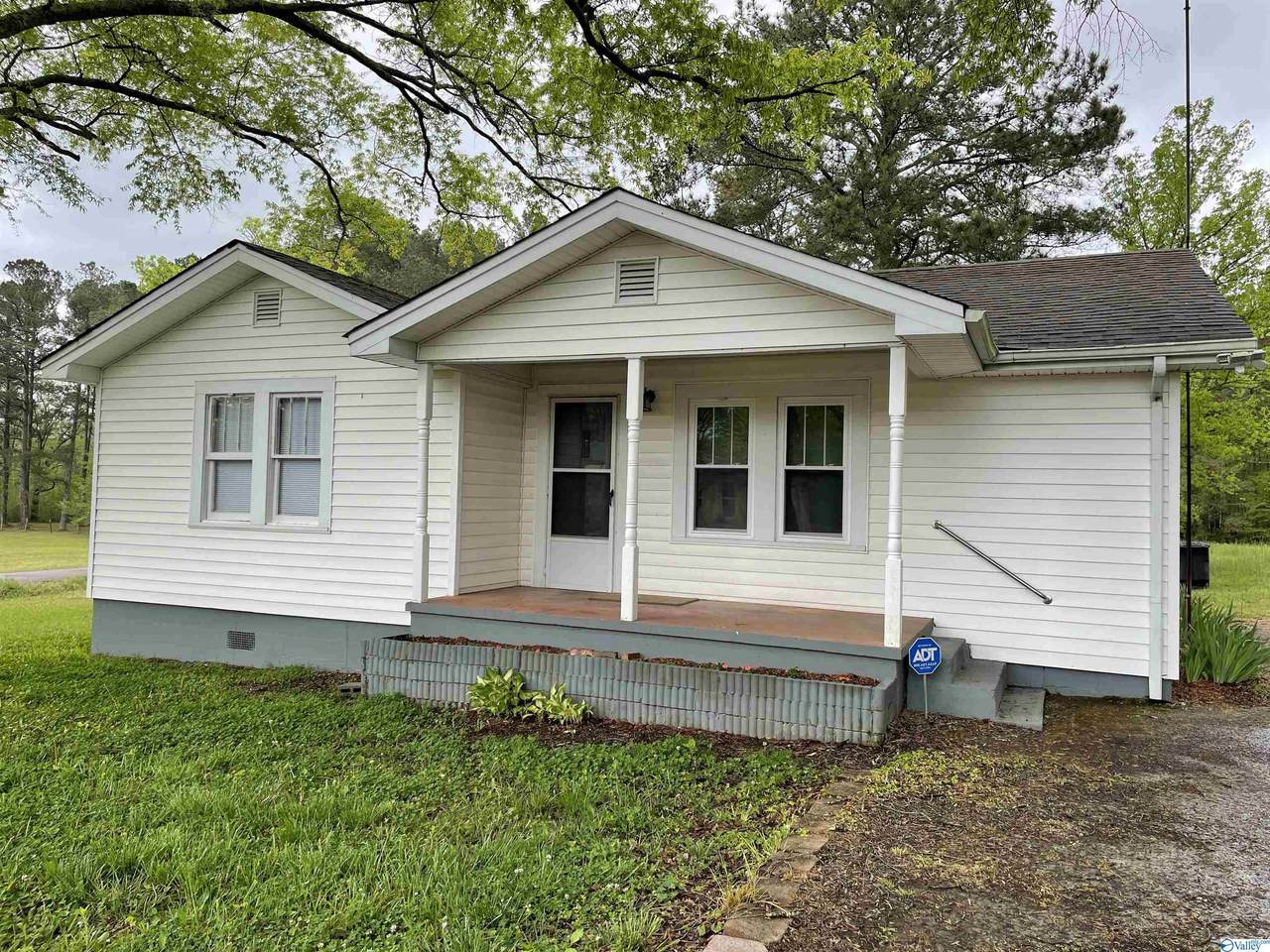 237 Yale Avenue - Photo 1