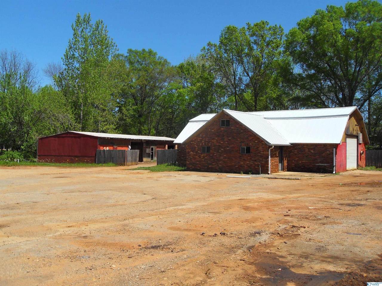39 Willowbrook Street - Photo 1