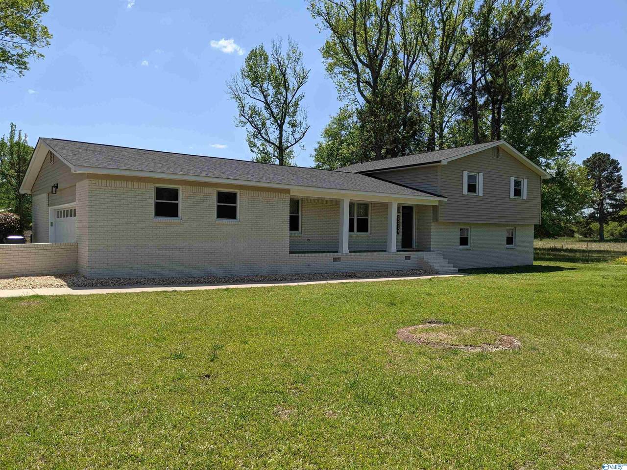 2067 Cedar Bend Road - Photo 1
