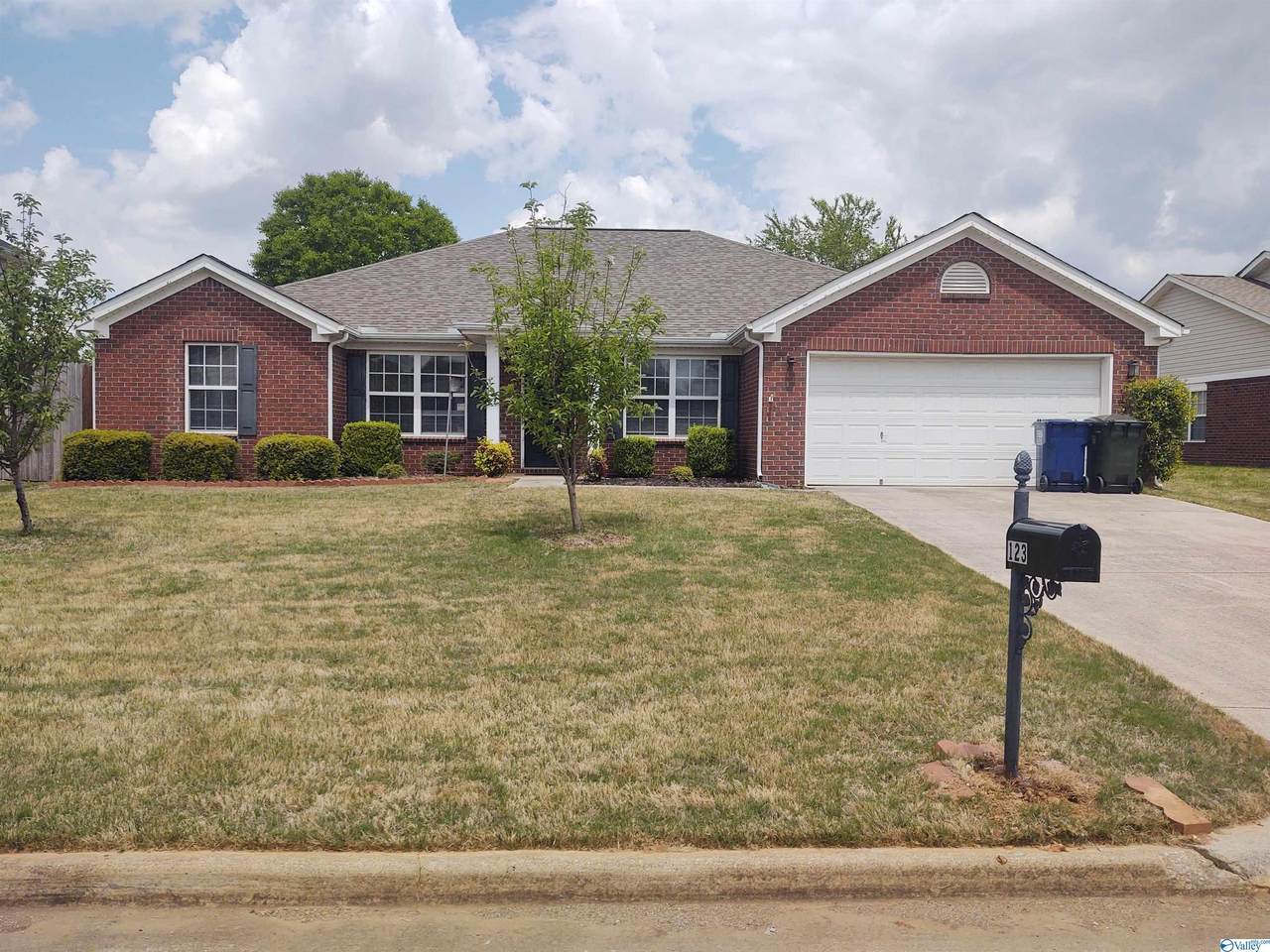 123 Olympia Drive - Photo 1