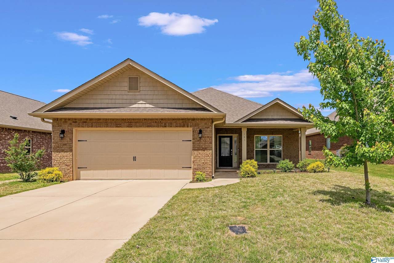 141 Shrewsberry Drive - Photo 1
