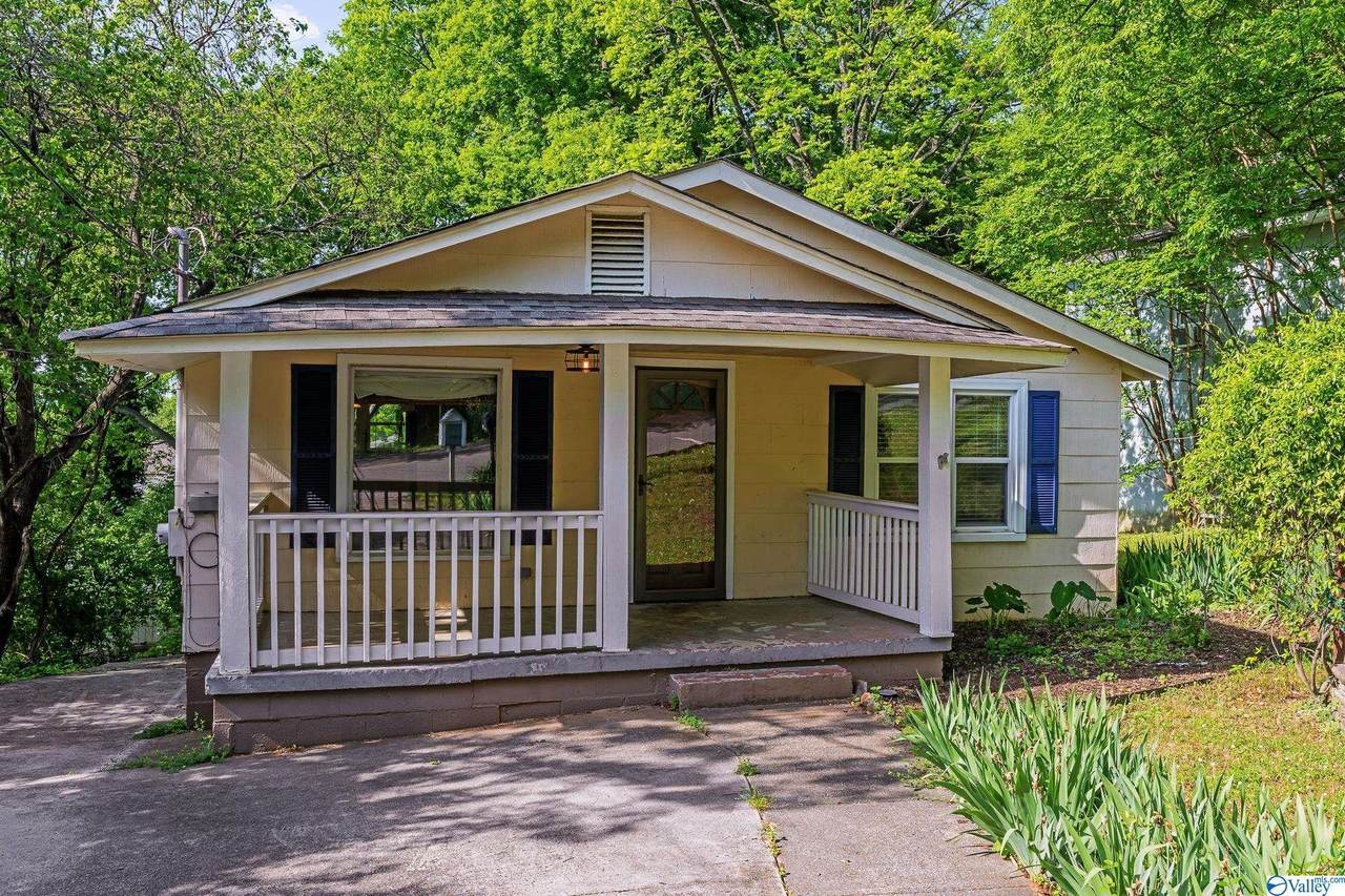 1607 Wells Avenue - Photo 1