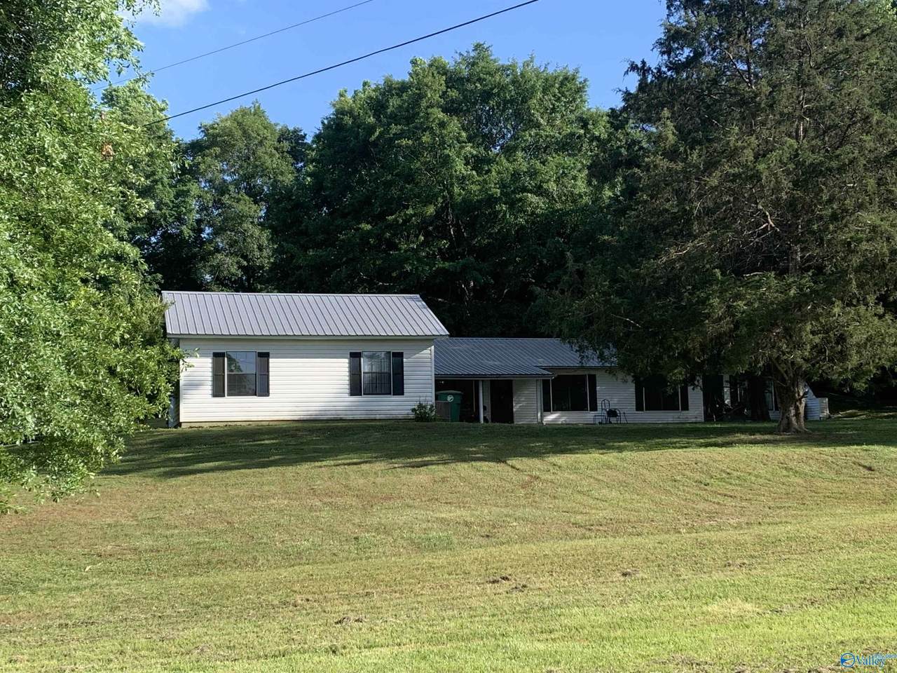 2030 County Road 1659 - Photo 1