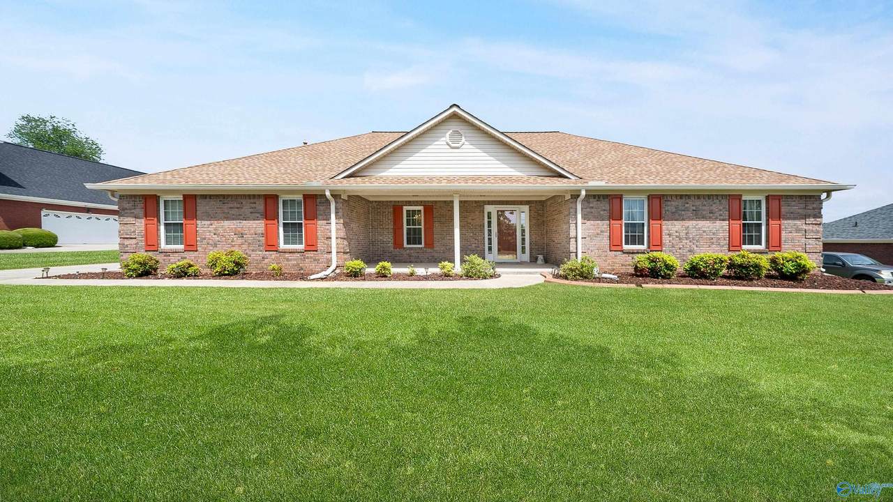 158 Waterbury Drive - Photo 1