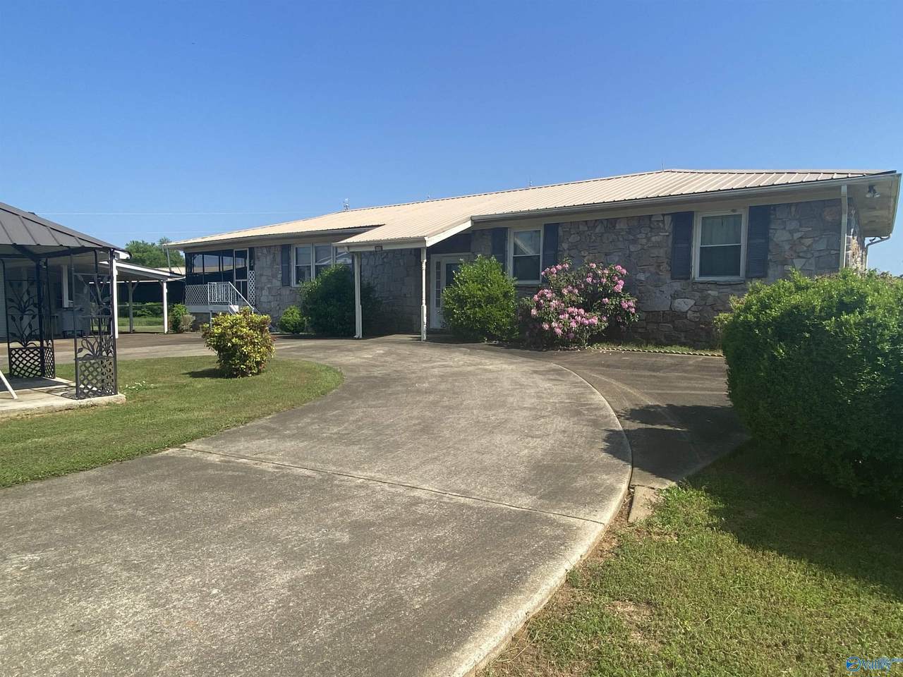 1482 Hwy 99 - Photo 1