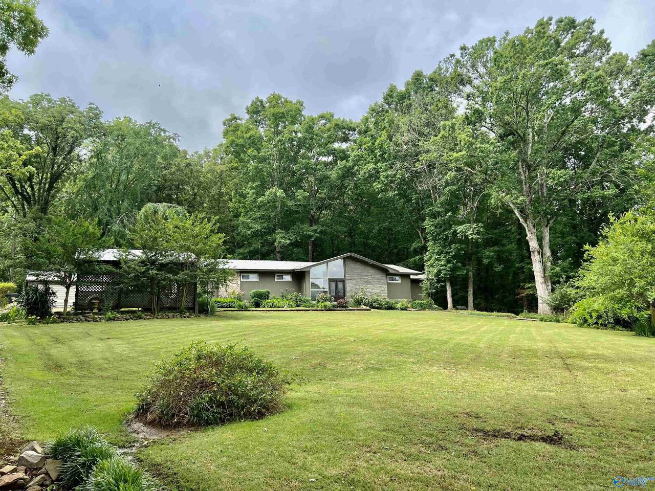 576 West Morgan Road - Photo 1