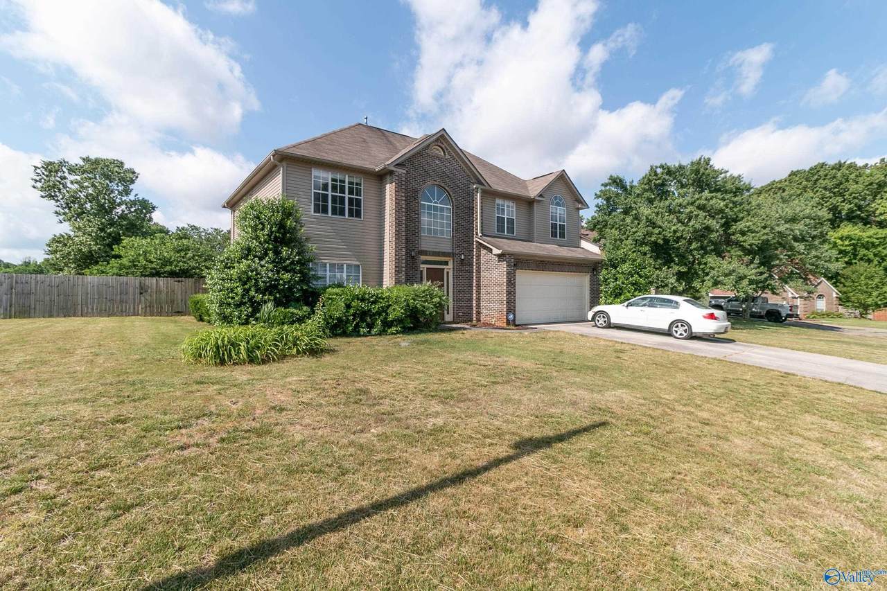101 Kestrel Court - Photo 1