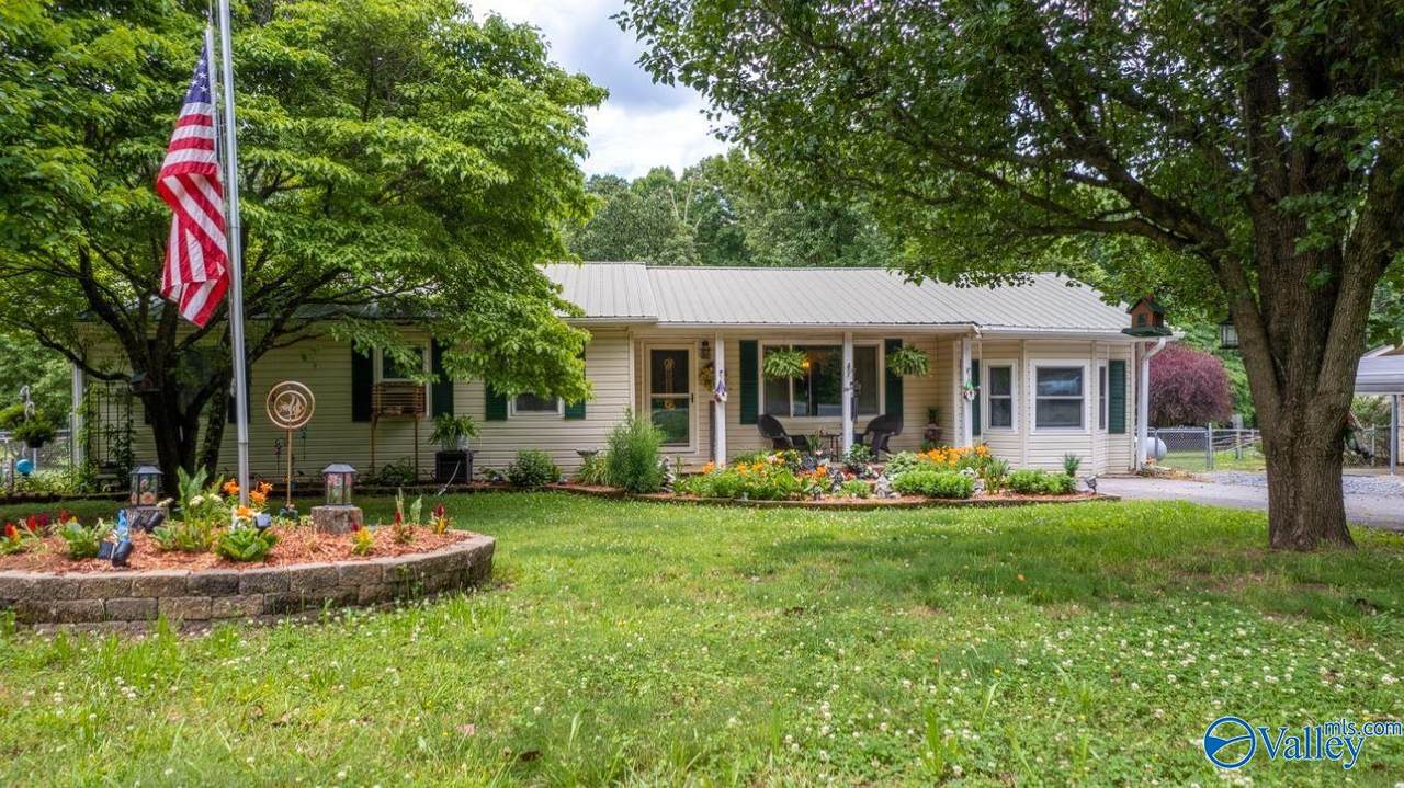 627 Lookout Terrace - Photo 1