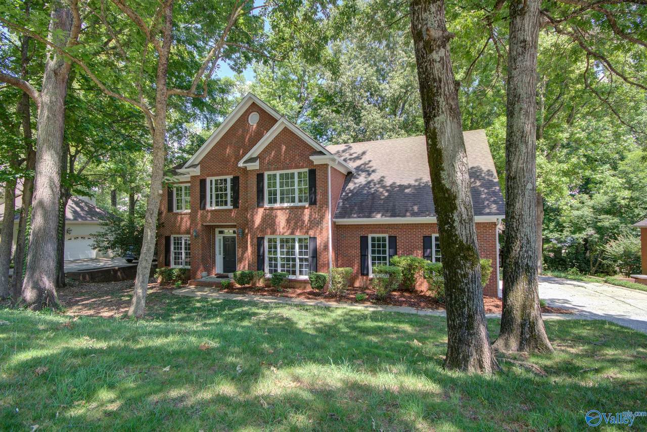 2961 Hampton Cove Way - Photo 1