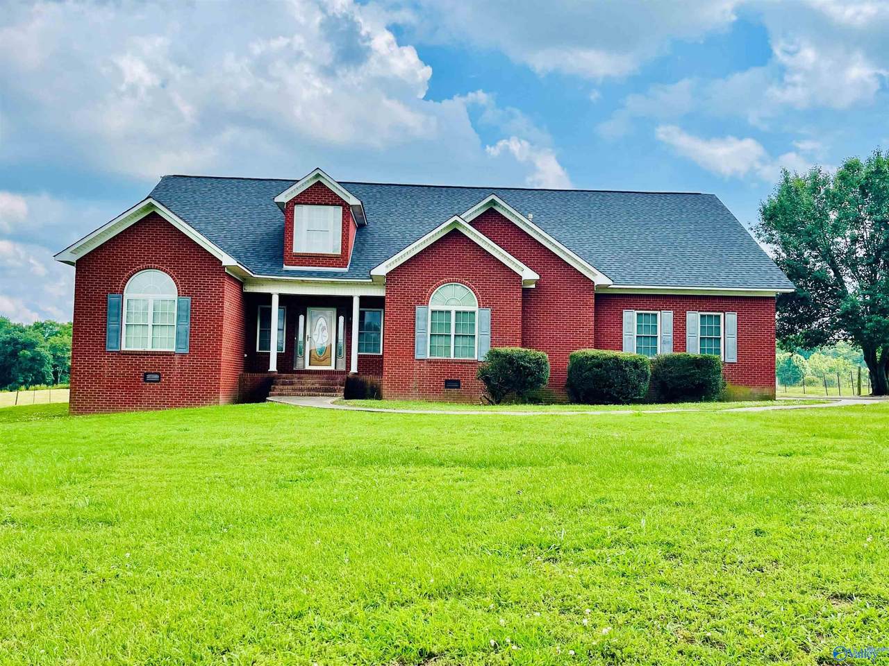 128 Plum Drive - Photo 1