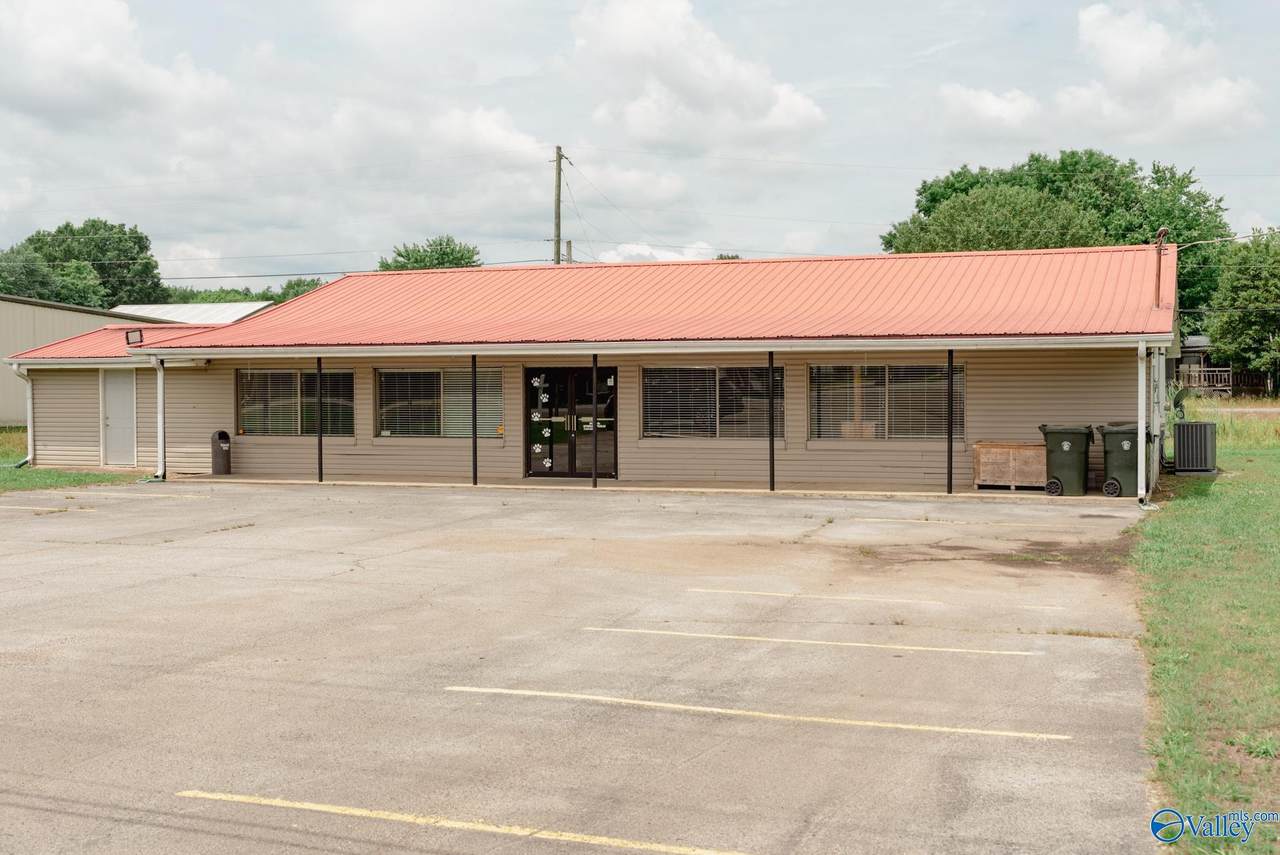 13685 Highway 231/431 - Photo 1