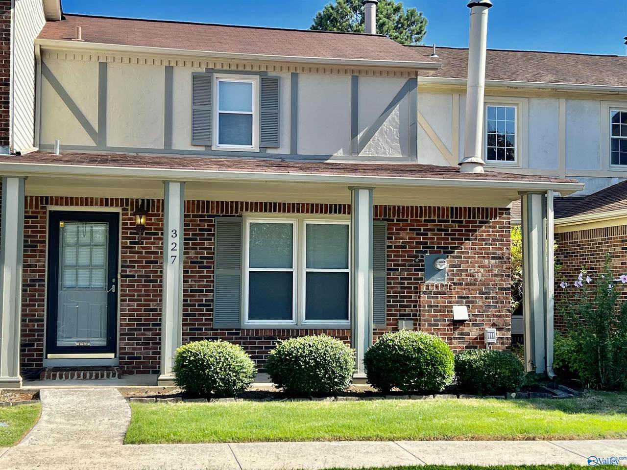 327 Chateau Drive - Photo 1