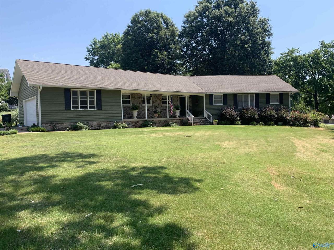 359 Bradley Street - Photo 1