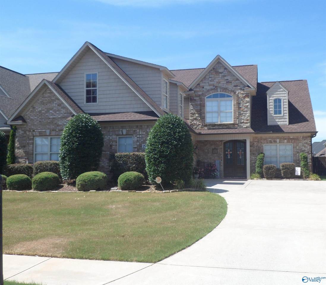 25787 Summerwood Drive - Photo 1