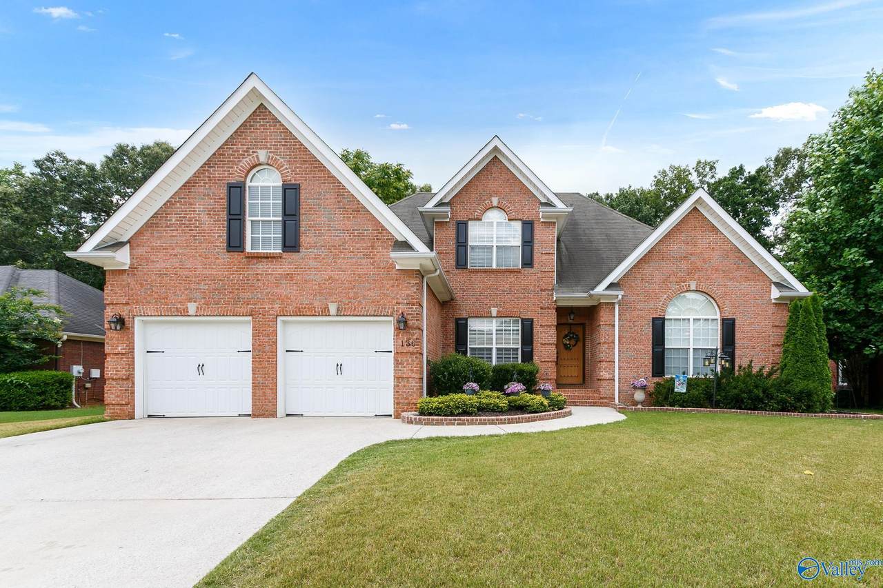 136 Oak Brook Circle - Photo 1