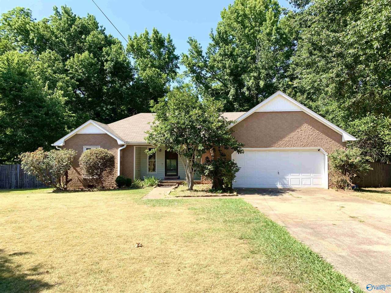 123 Carnette Drive - Photo 1