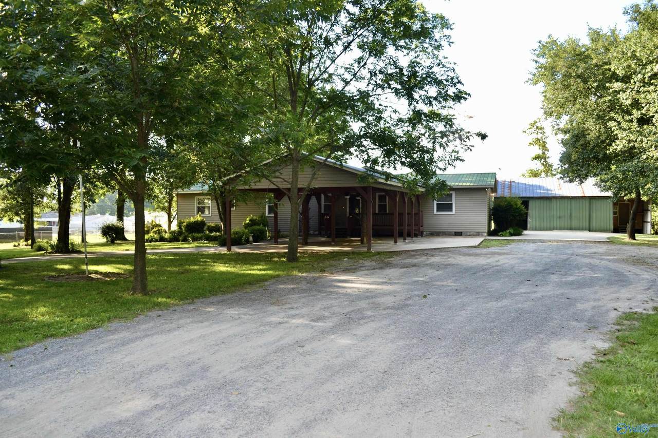195 Briarwood Drive - Photo 1