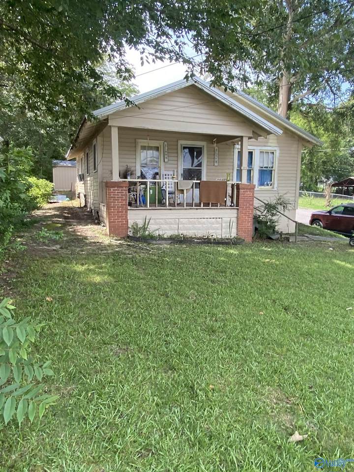 1301 Hoke Street - Photo 1