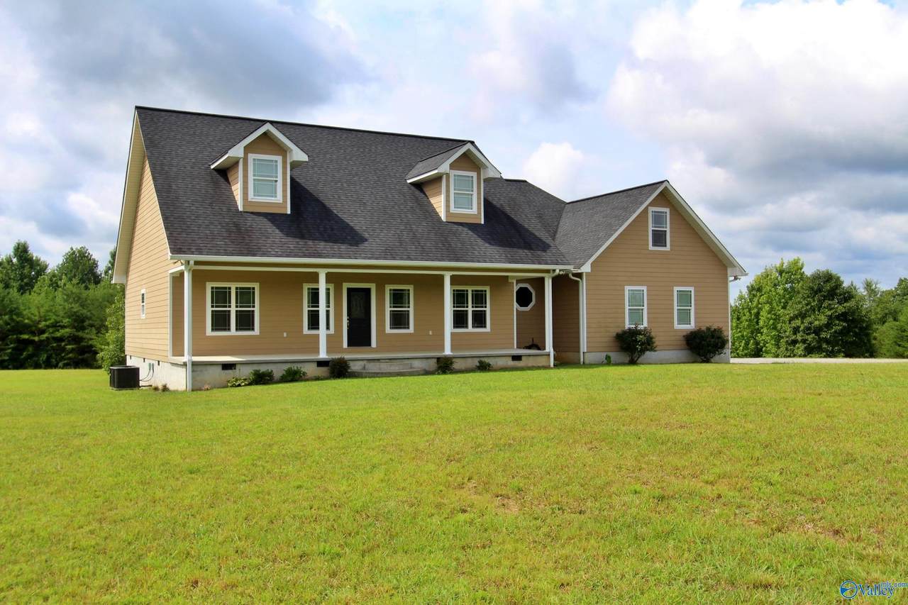 2240 County Road 818 - Photo 1