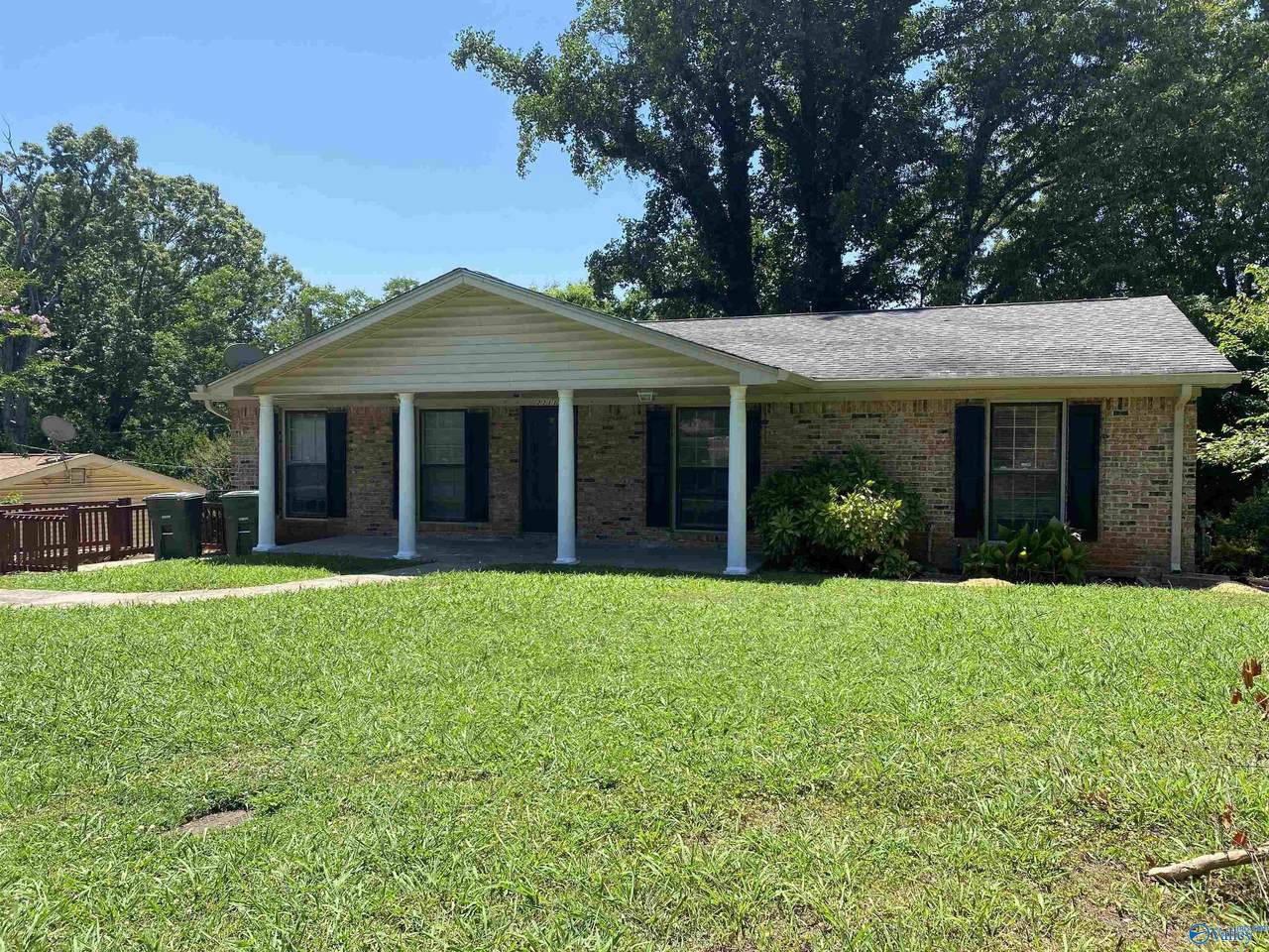 2211 Linde Street - Photo 1