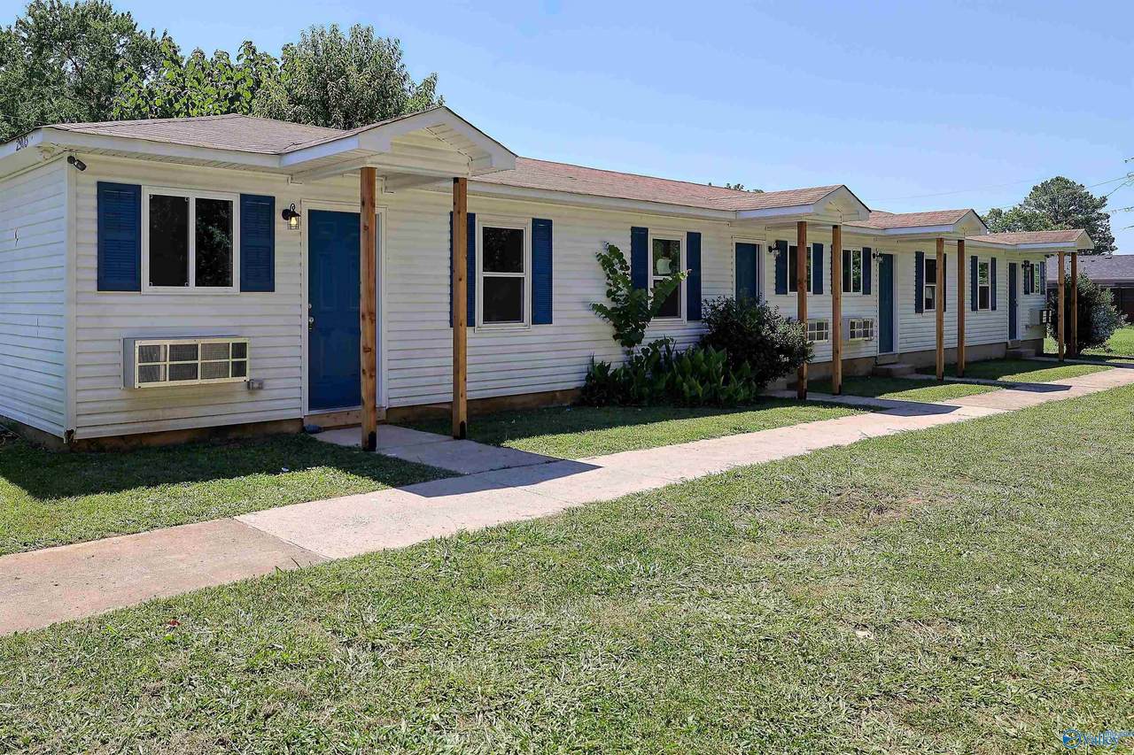 2903 Elmore Road - Photo 1