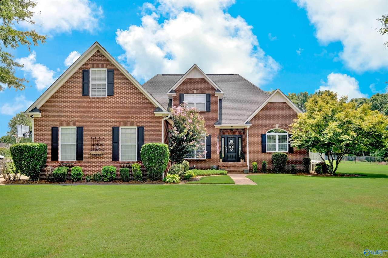 4365 Skyview Drive - Photo 1