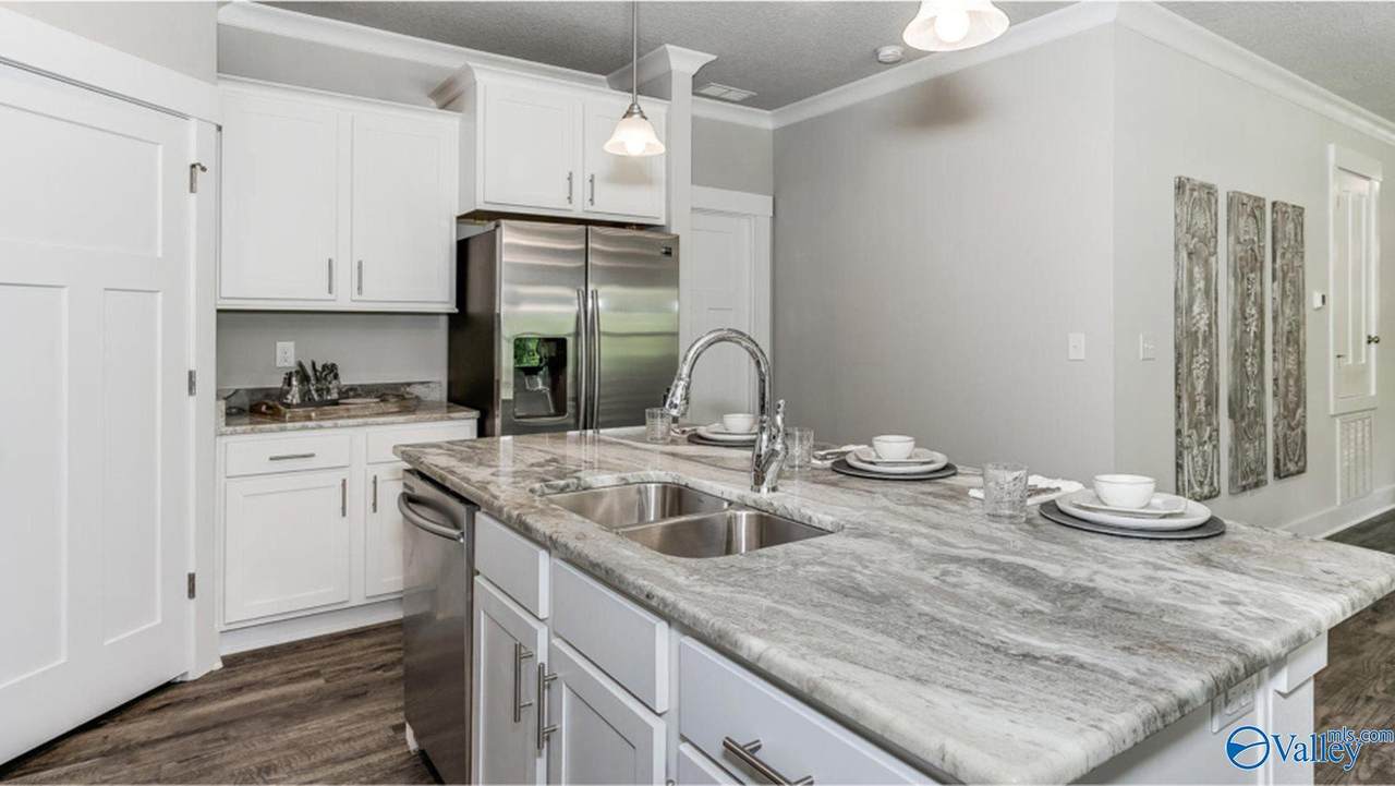 109 Missouri Drive - Photo 1