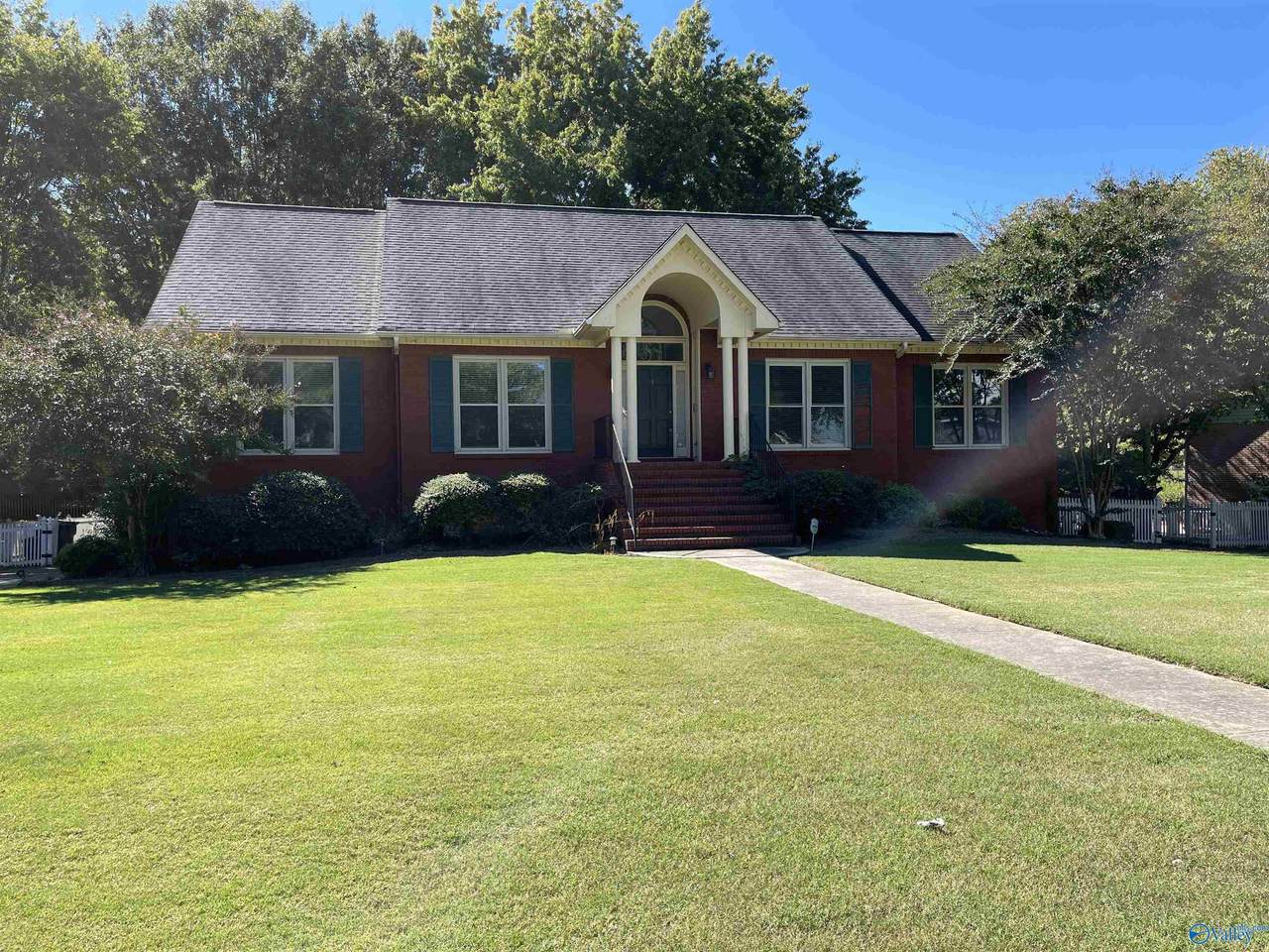 87 Jay Drive - Photo 1