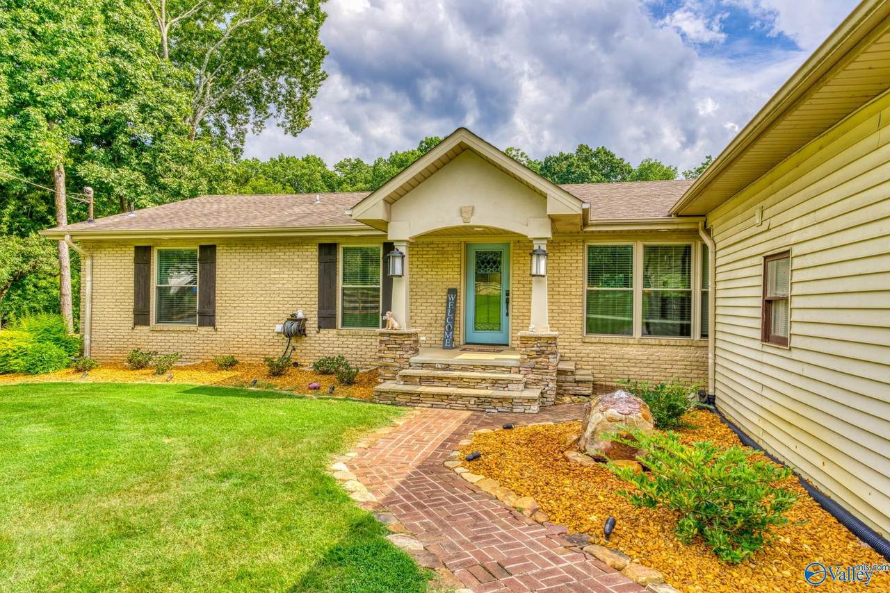 573 Jabo Drive - Photo 1