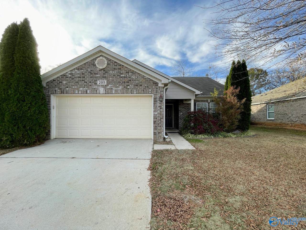 205 Laramie Circle - Photo 1