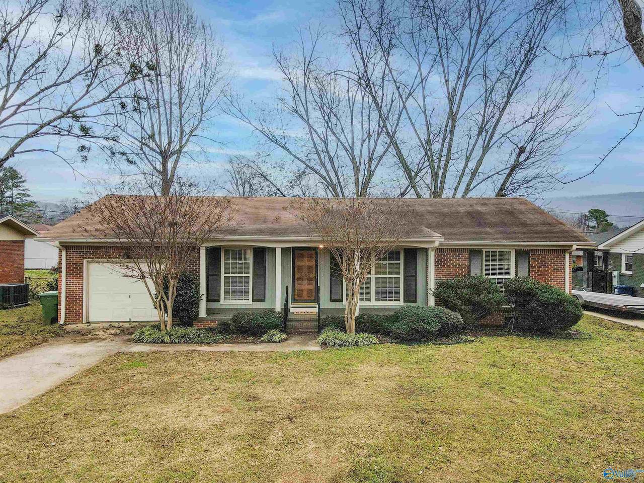 2106 Francis Street - Photo 1