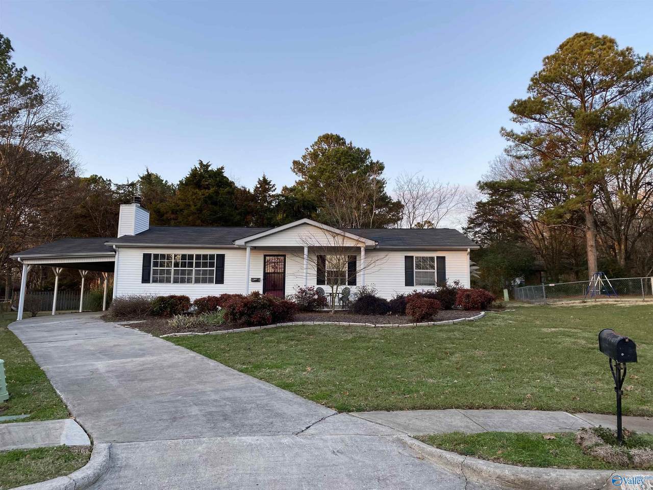 13914 Hurstland Drive - Photo 1
