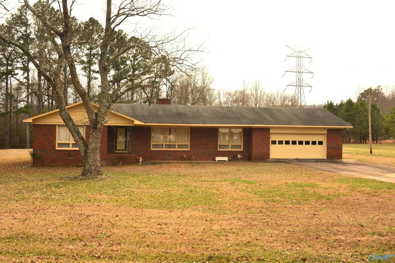 3956 Woods Cove Road - Photo 1