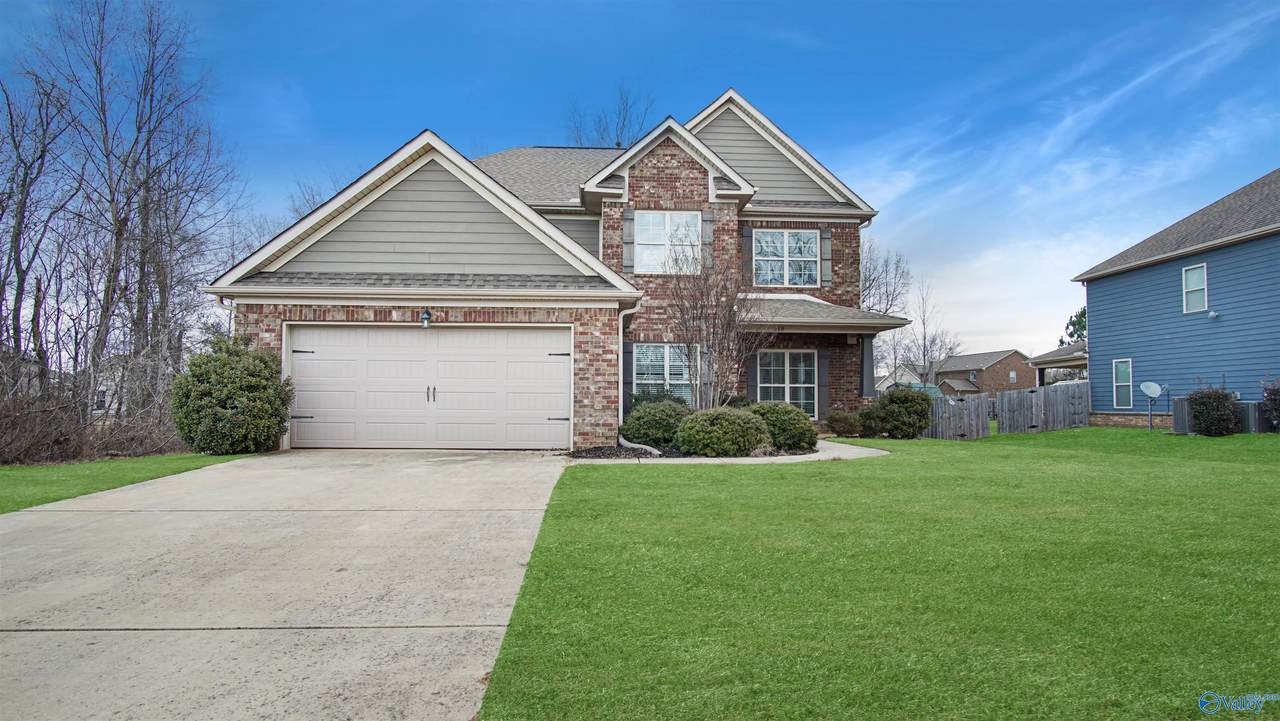 119 Amelia Drive - Photo 1