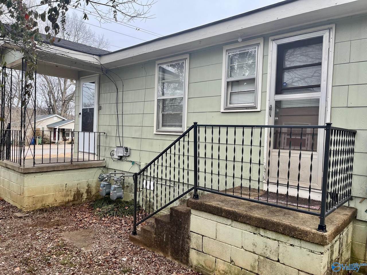 1322 Oshaughnessy Avenue - Photo 1