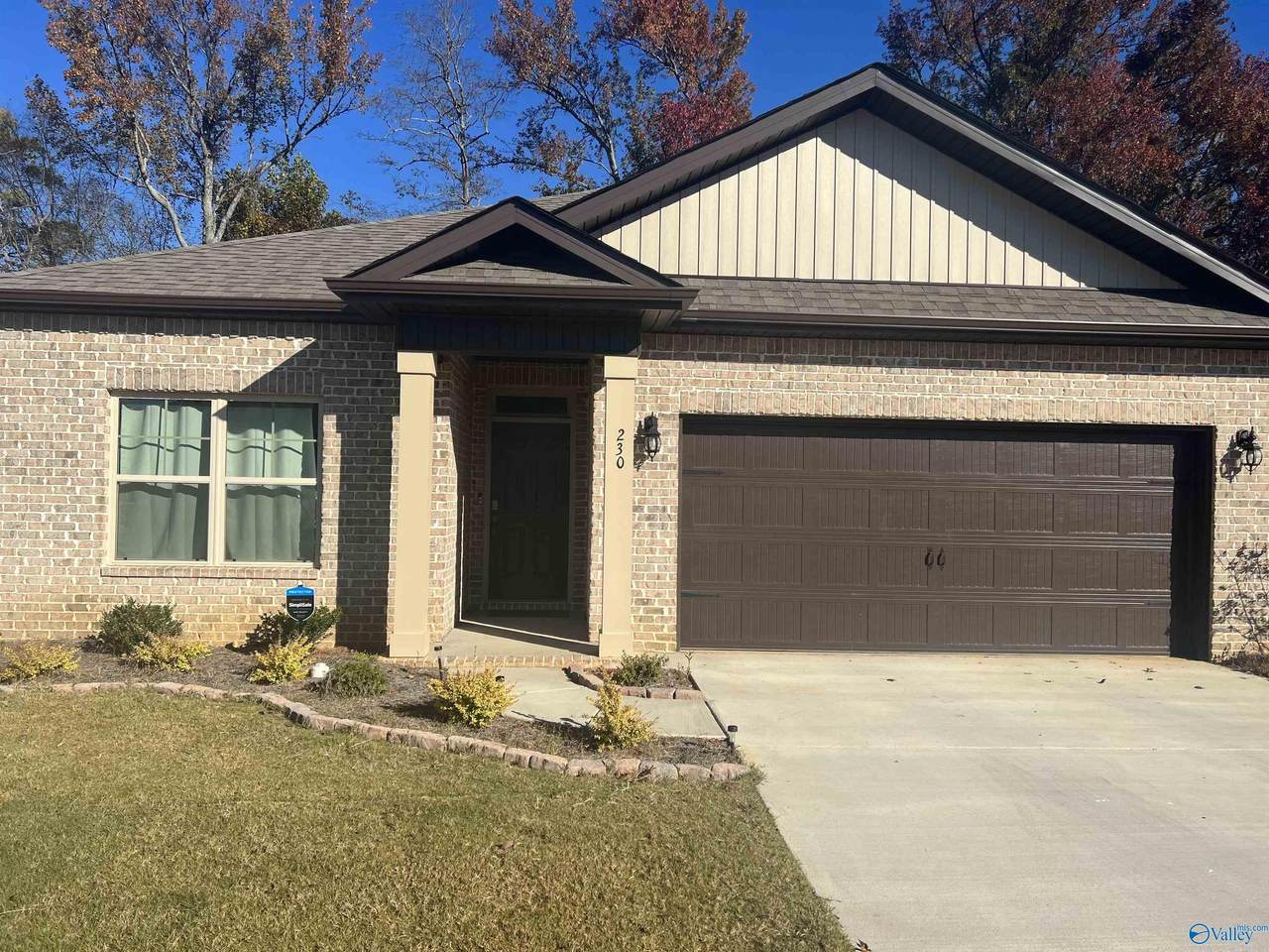 230 Ivyleaf Drive - Photo 1
