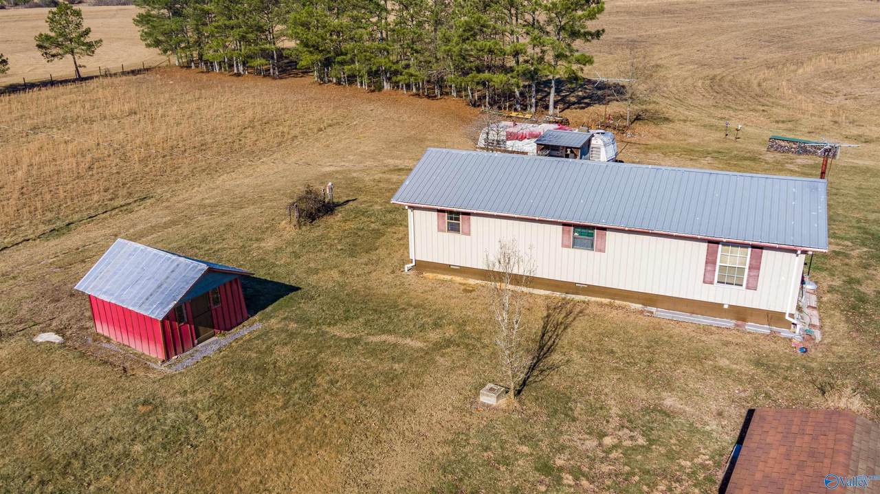 711 County Road 826 - Photo 1