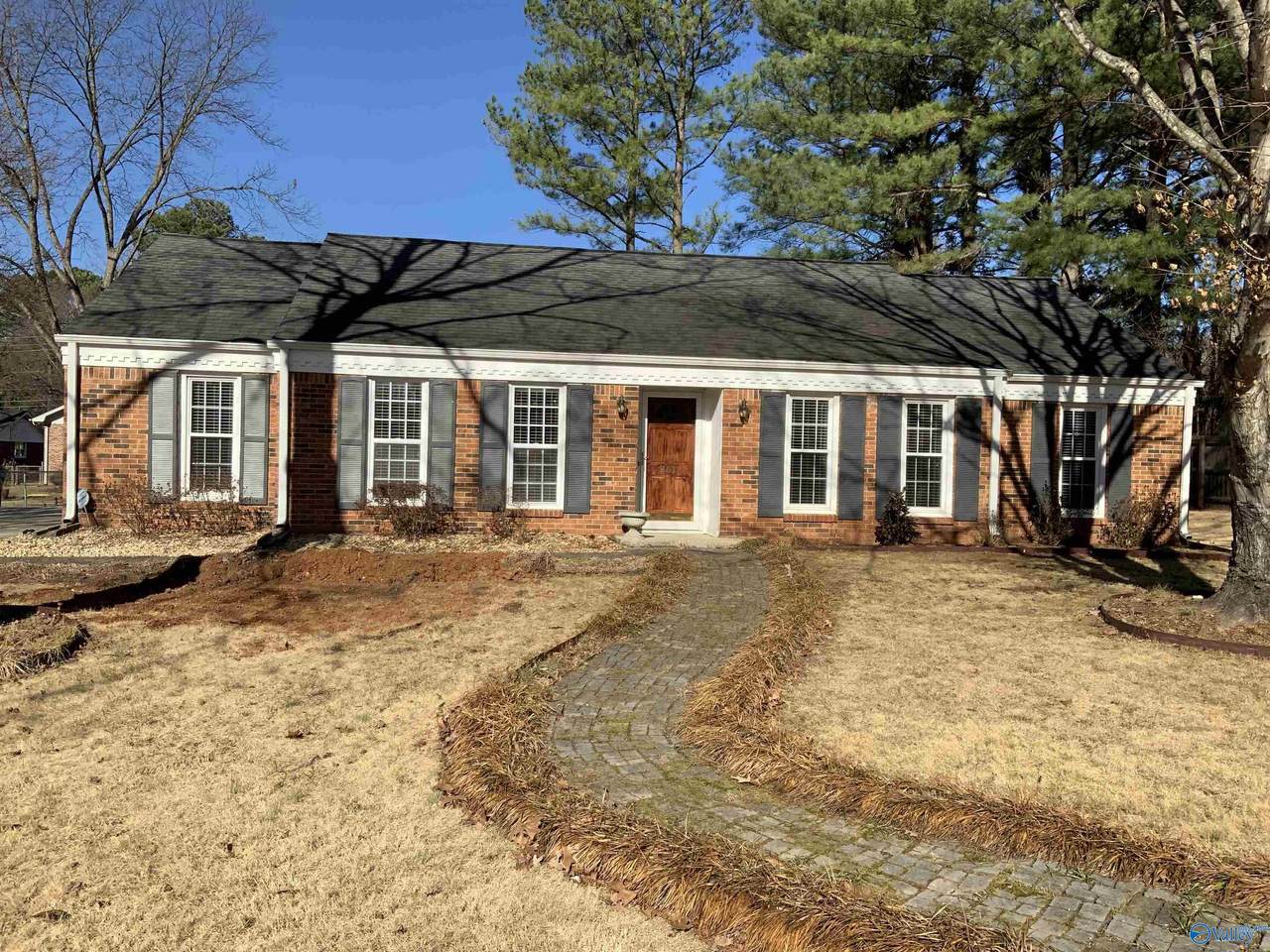 2511 Galahad Drive - Photo 1
